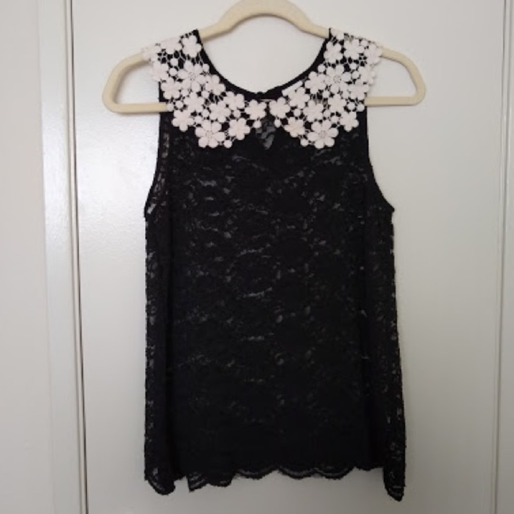 Eloise Sleeveless Lace Scalloped Blouse (SM)
